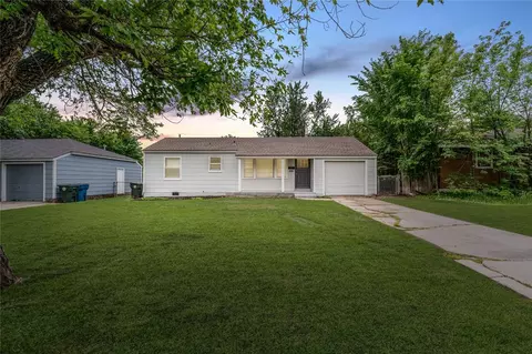 816 Askew Dr, Midwest City, OK 73110