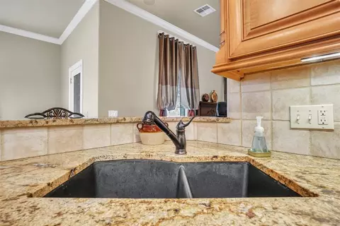3901 Heritage Trl, Altus, OK 73521 photo 14