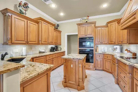 3901 Heritage Trl, Altus, OK 73521 photo 11
