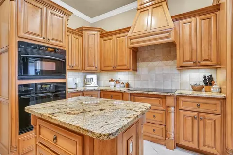 3901 Heritage Trl, Altus, OK 73521 photo 12