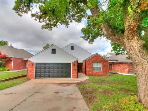 1473 N 1st St, Harrah, OK 73045