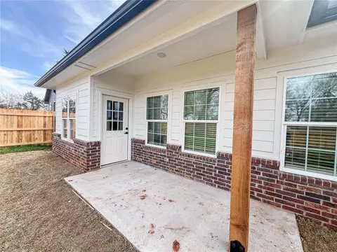 1918 E Springer Ave, Guthrie, OK 73044 photo 15