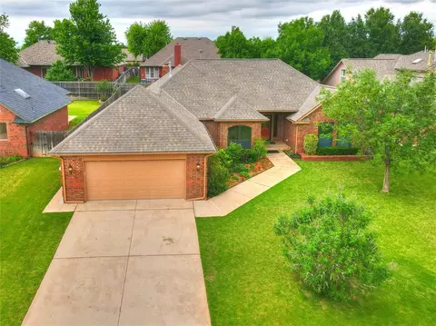 2501 Julies Trl, Edmond, OK 73012
