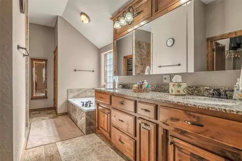 1119 Whispering Ridge Dr, Tuttle, OK 73089 photo 14