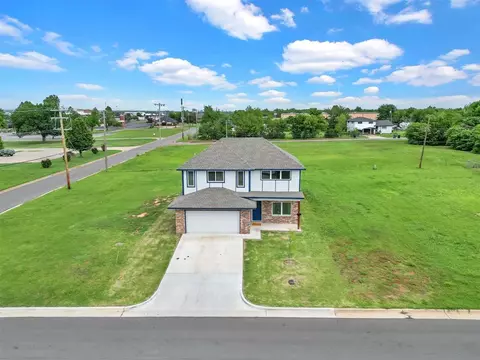 705 NE 38th St, Oklahoma City, OK 73105