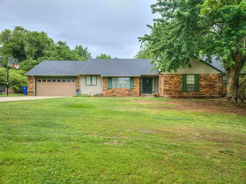 13651 Woodthrush Dr, Choctaw, OK 73020