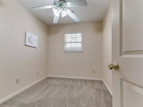 2316 E Rock Creek Rd, Tuttle, OK 73089 photo 24