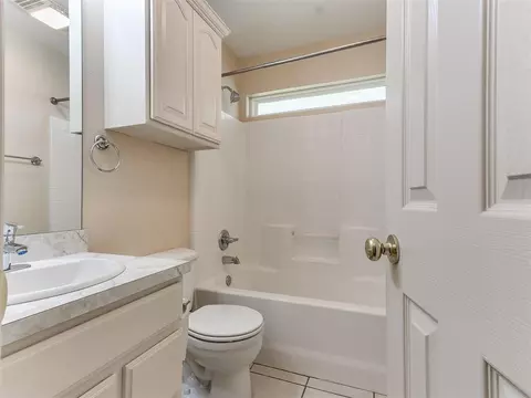 2316 E Rock Creek Rd, Tuttle, OK 73089 photo 21
