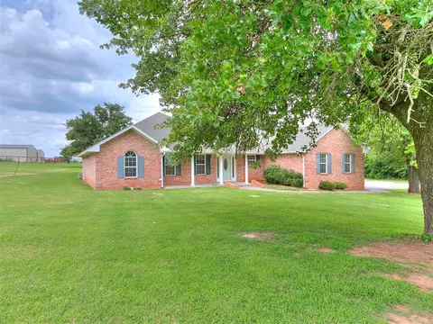2316 E Rock Creek Rd, Tuttle, OK 73089 photo 6
