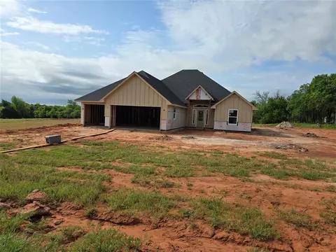 2415 Black Jack Ct, Blanchard, OK 73010