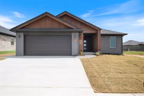 312 Pergola St, Yukon, OK 73099
