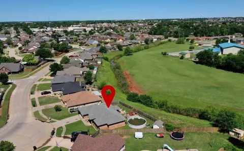 832 Old Mill Rd, Moore, OK 73160 photo 2