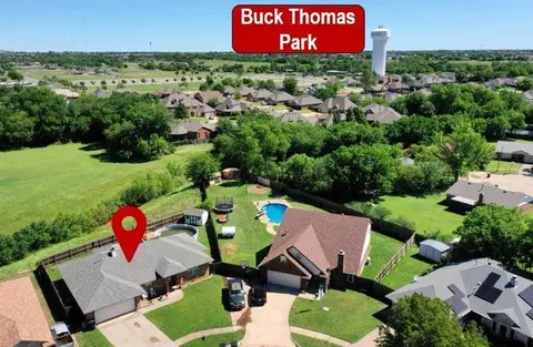 832 Old Mill Rd, Moore, OK 73160 photo 4