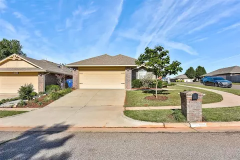 1001 Denmark Cor, Yukon, OK 73099