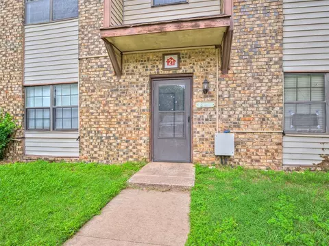 401 SE 12th Ave #228, Norman, OK 73071