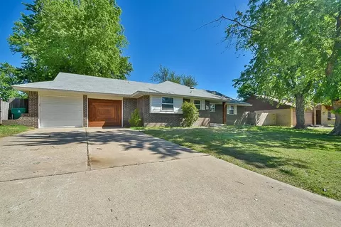 7433 NW 6th St, Oklahoma City, OK 73127