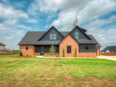 9909 Eastblake Landing Rd, Yukon, OK 73099