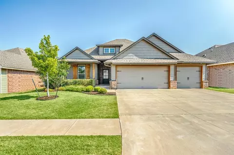 8317 NW 160th St, Edmond, OK 73013