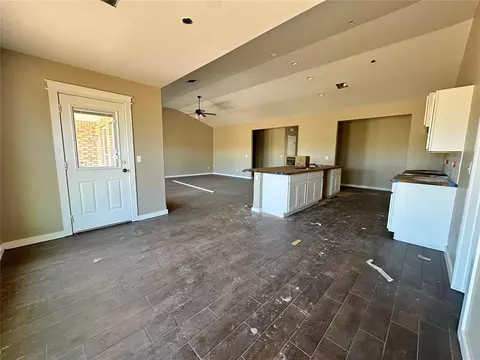 6 Courage Cir, Altus, OK 73521 photo 7