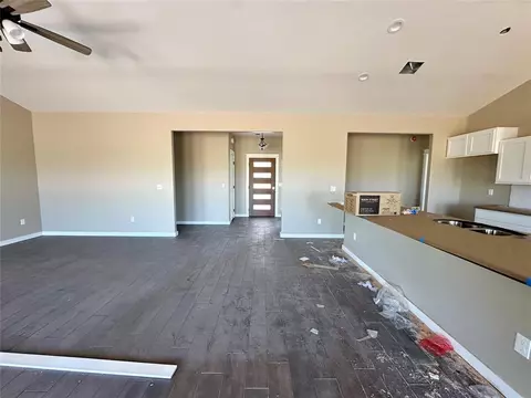 6 Courage Cir, Altus, OK 73521 photo 4