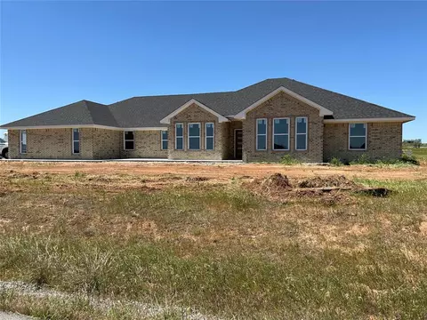 6 Courage Cir, Altus, OK 73521