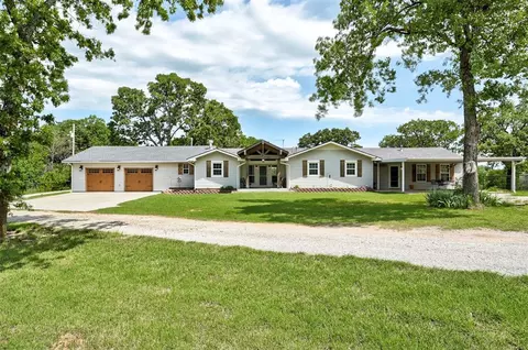 10315 E Post Oak Rd, Noble, OK 73068