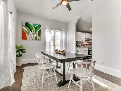 319 E Washington St, Guthrie, OK 73044
