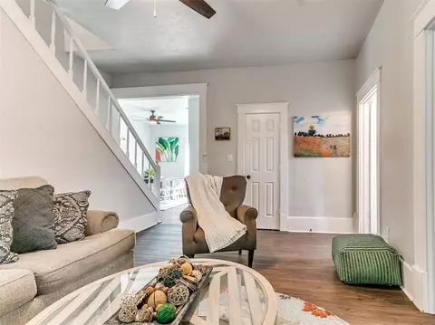 319 E Washington St, Guthrie, OK 73044 photo 18