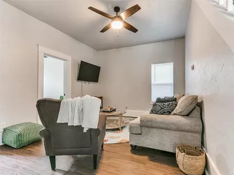 319 E Washington St, Guthrie, OK 73044 photo 15