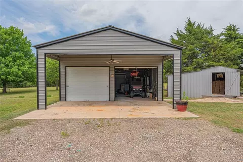 10901 Shady Acres Rd, Wayne, OK 73095 photo 5