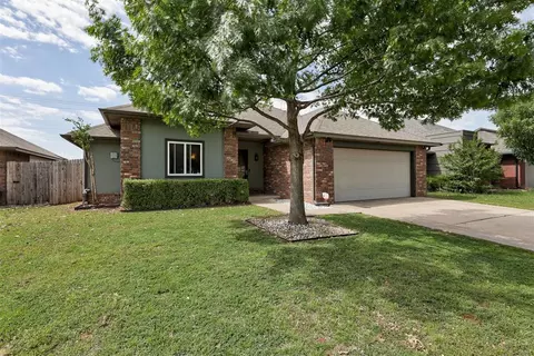 2116 NW 172nd St, Edmond, OK 73012