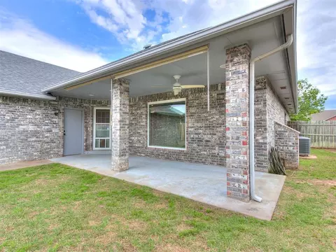 1400 NW 9th St, Moore, OK 73170 photo 10