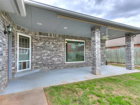 1400 NW 9th St, Moore, OK 73170 photo 11