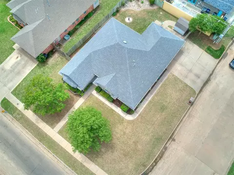 1400 NW 9th St, Moore, OK 73170 photo 9