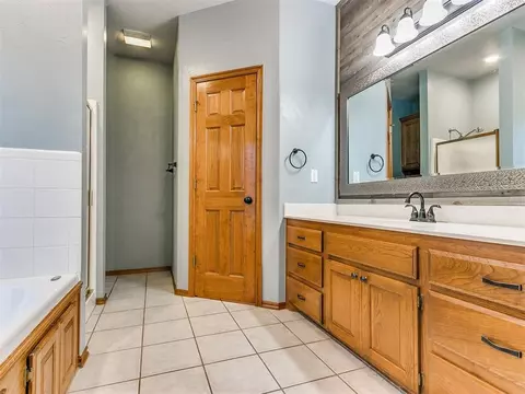 1400 NW 9th St, Moore, OK 73170 photo 29