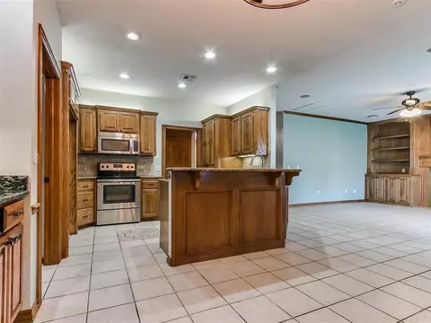 1400 NW 9th St, Moore, OK 73170 photo 15