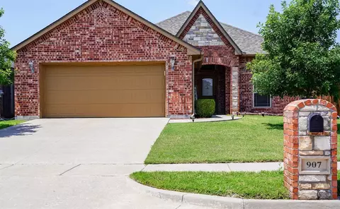 907 SW 79th St, Lawton, OK 73505
