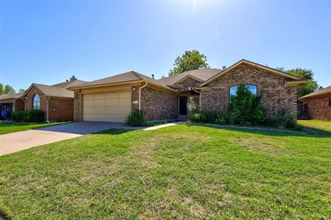 3213 Bishop Rock Pl, Yukon, OK 73099