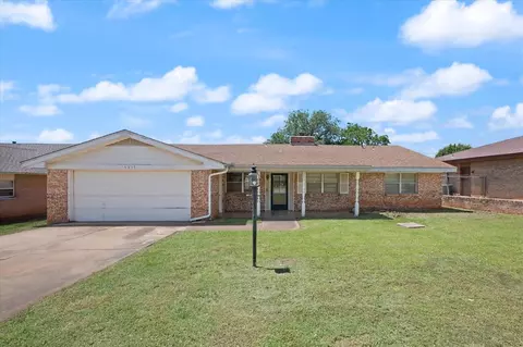 5917 Crestview Dr, Oklahoma City, OK 73105