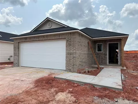 1213 Clydesdale Dr, Guthrie, OK 73044