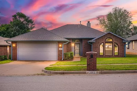 2713 NW 162nd St, Edmond, OK 73013