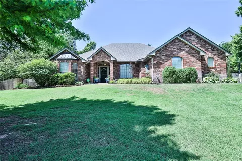 10453 Timbercreek Cir, Edmond, OK 73034