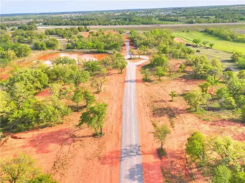 1220 Jerzee Mae Rd, Blanchard, OK 73010