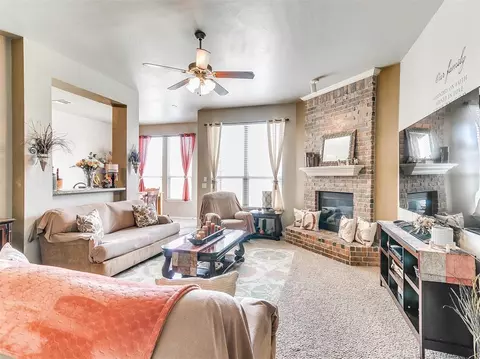 701 Hedgewood Dr, Moore, OK 73160 photo 6