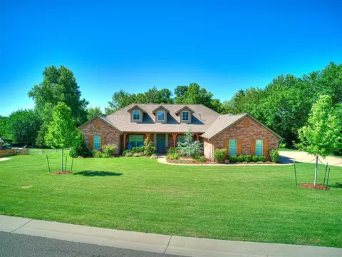 10260 Pine Ridge Rd, Edmond, OK 73025