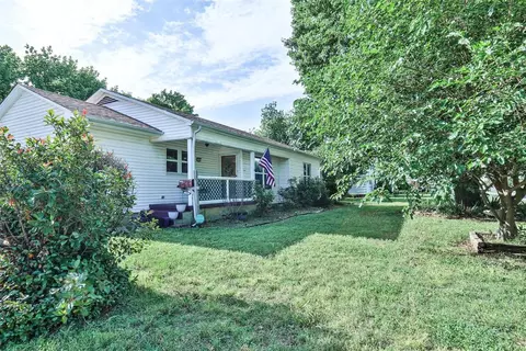 2001 S 15th St, Chickasha, OK 73018