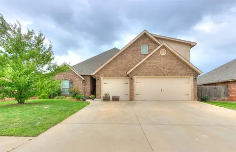 2024 Newbrook Dr, Edmond, OK 73003
