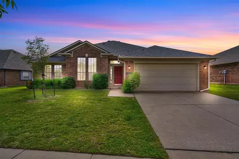 18004 Andalucia Dr, Edmond, OK 73012