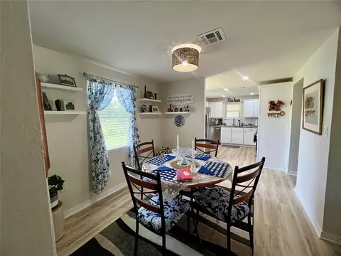 526 E 4th St, Stroud, OK 74079 photo 8