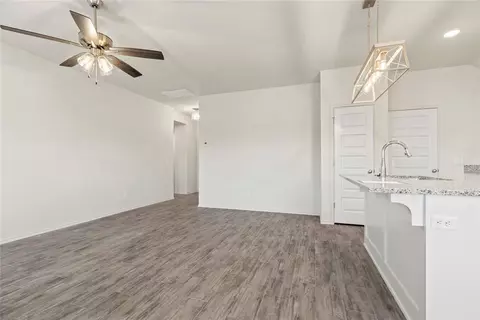 1933 Eli Ave, Tuttle, OK 73089 photo 7